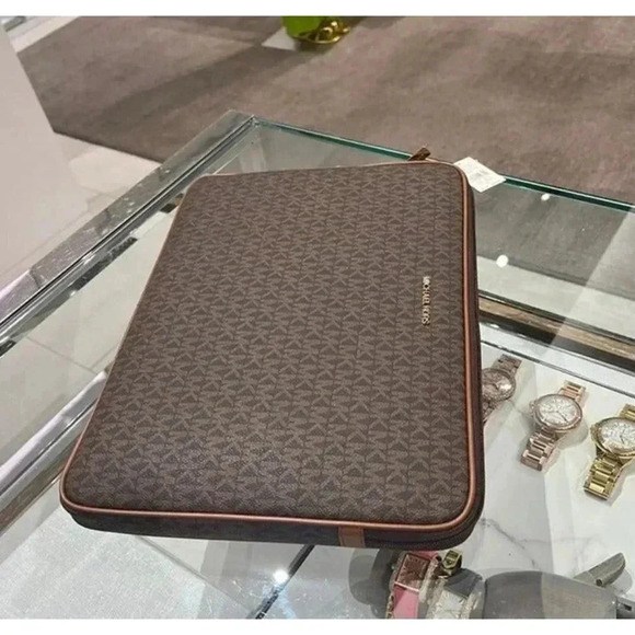 Michael Kors JetSet 13 Inch Laptop Case with Logo Leather/Coated Case Brown - Picture 7 of 12